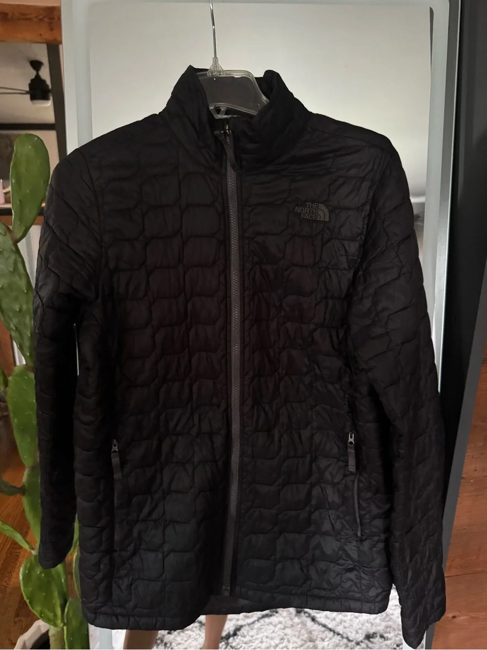 The North Face boys xl Black Quilted Puffer Jacket